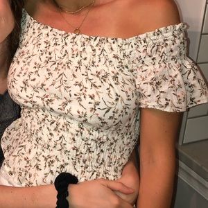 Abercrombie & Fitch Off the Shoulder Top